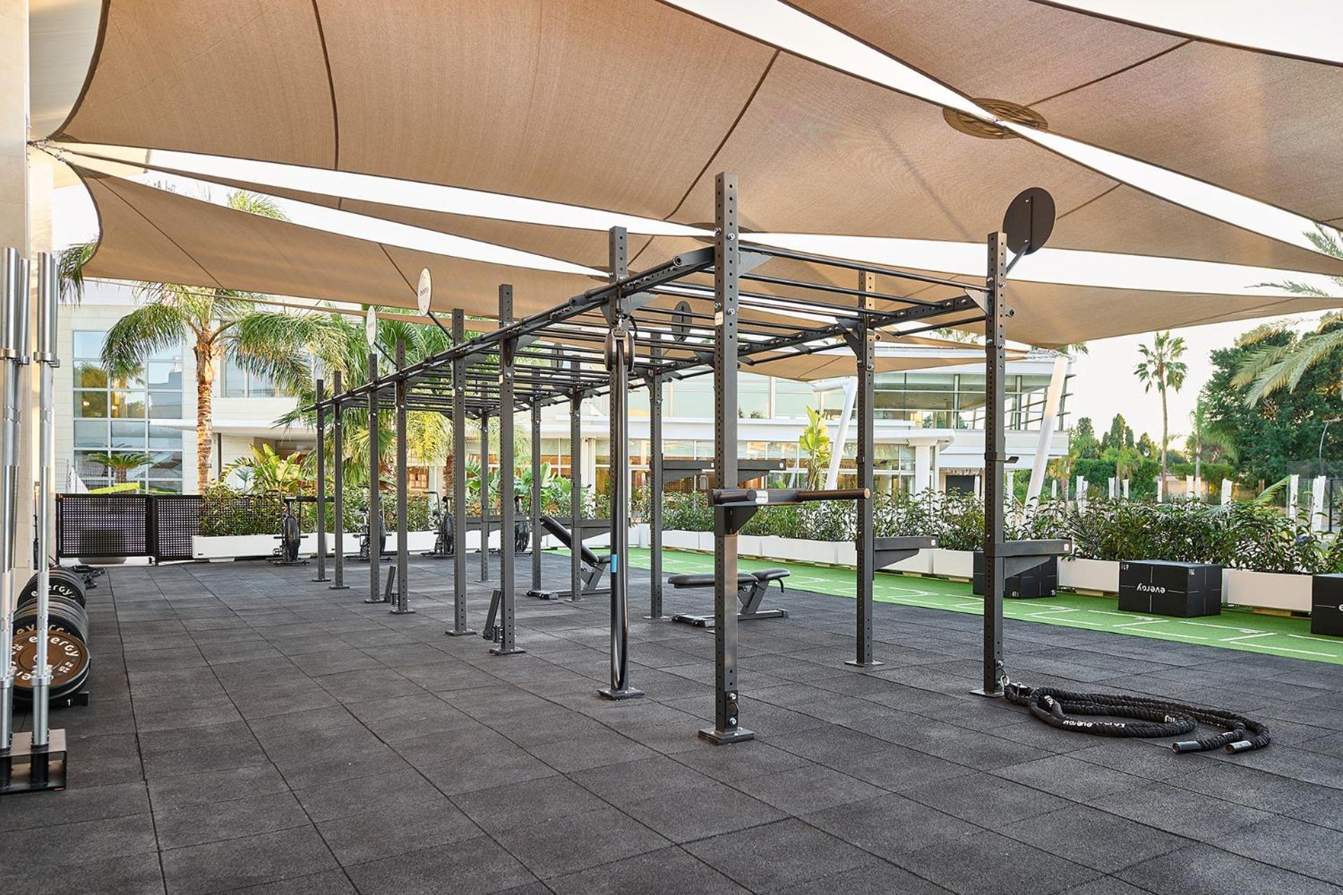 ホテル Calderona Wellness ベテラ エクステリア 写真