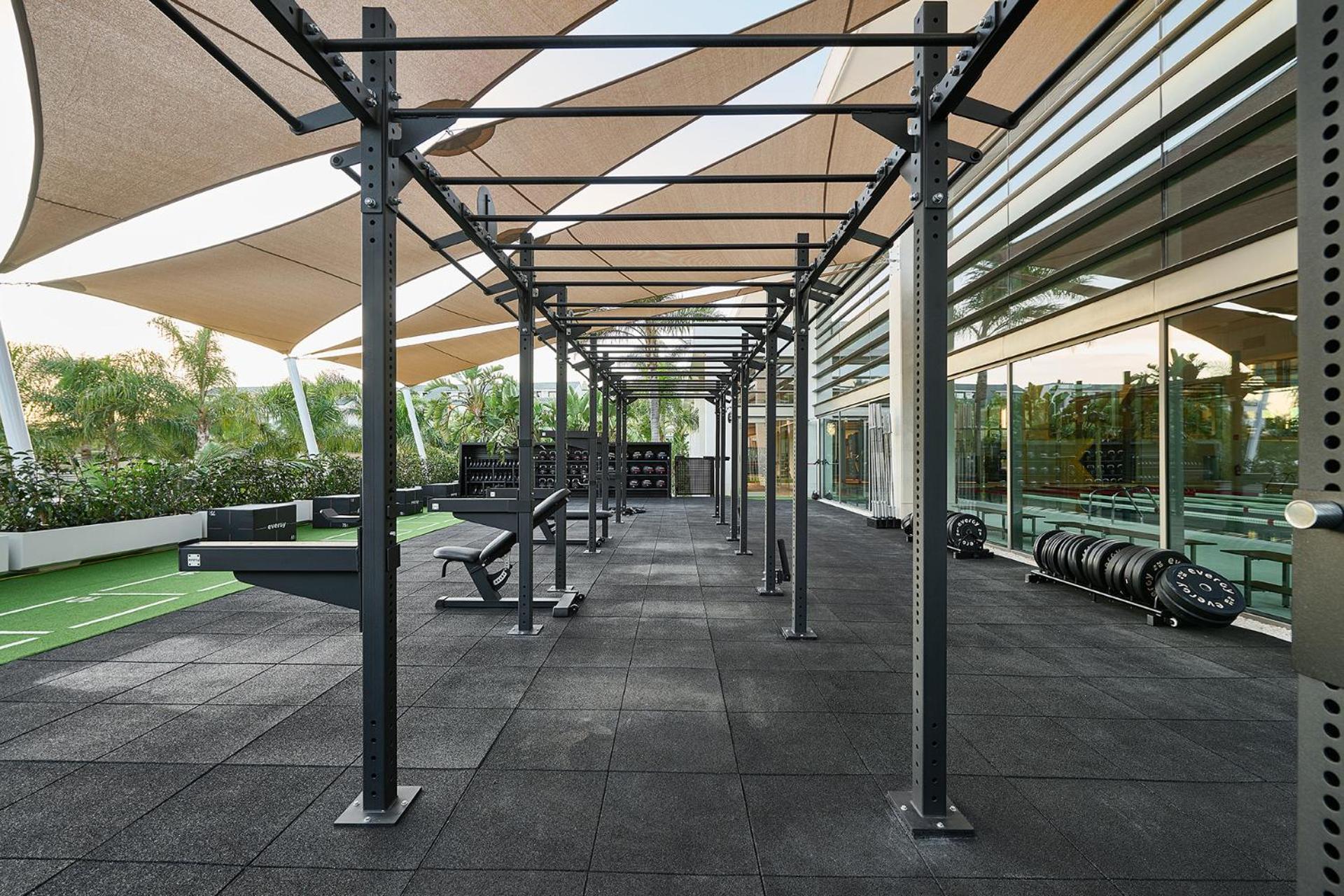 ホテル Calderona Wellness ベテラ エクステリア 写真