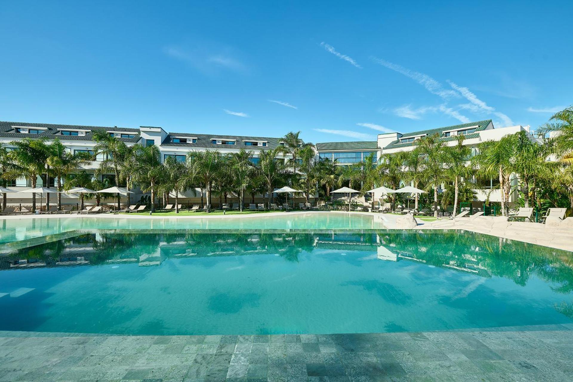 ホテル Calderona Wellness ベテラ エクステリア 写真