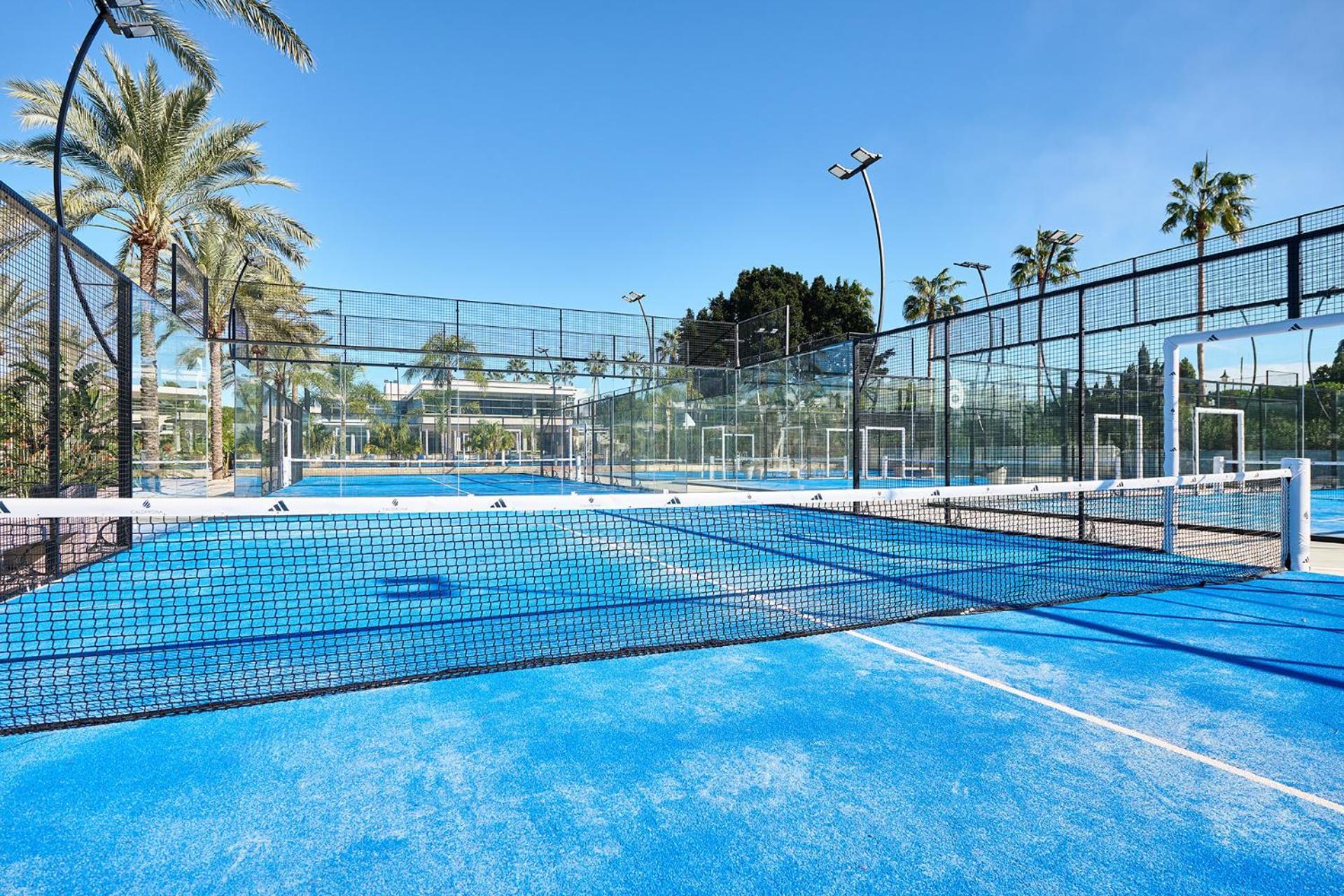 ホテル Calderona Wellness ベテラ エクステリア 写真