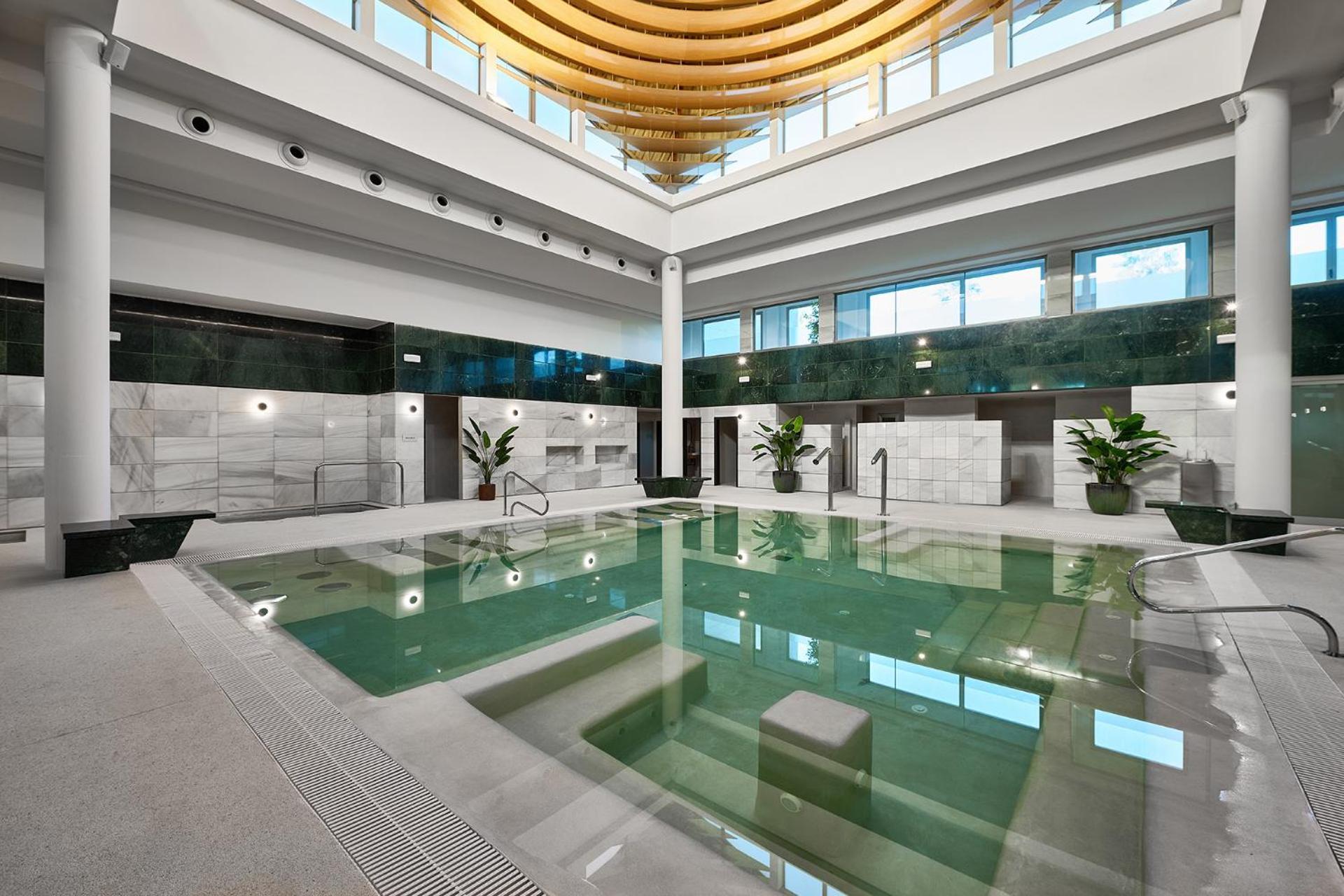 ホテル Calderona Wellness ベテラ エクステリア 写真