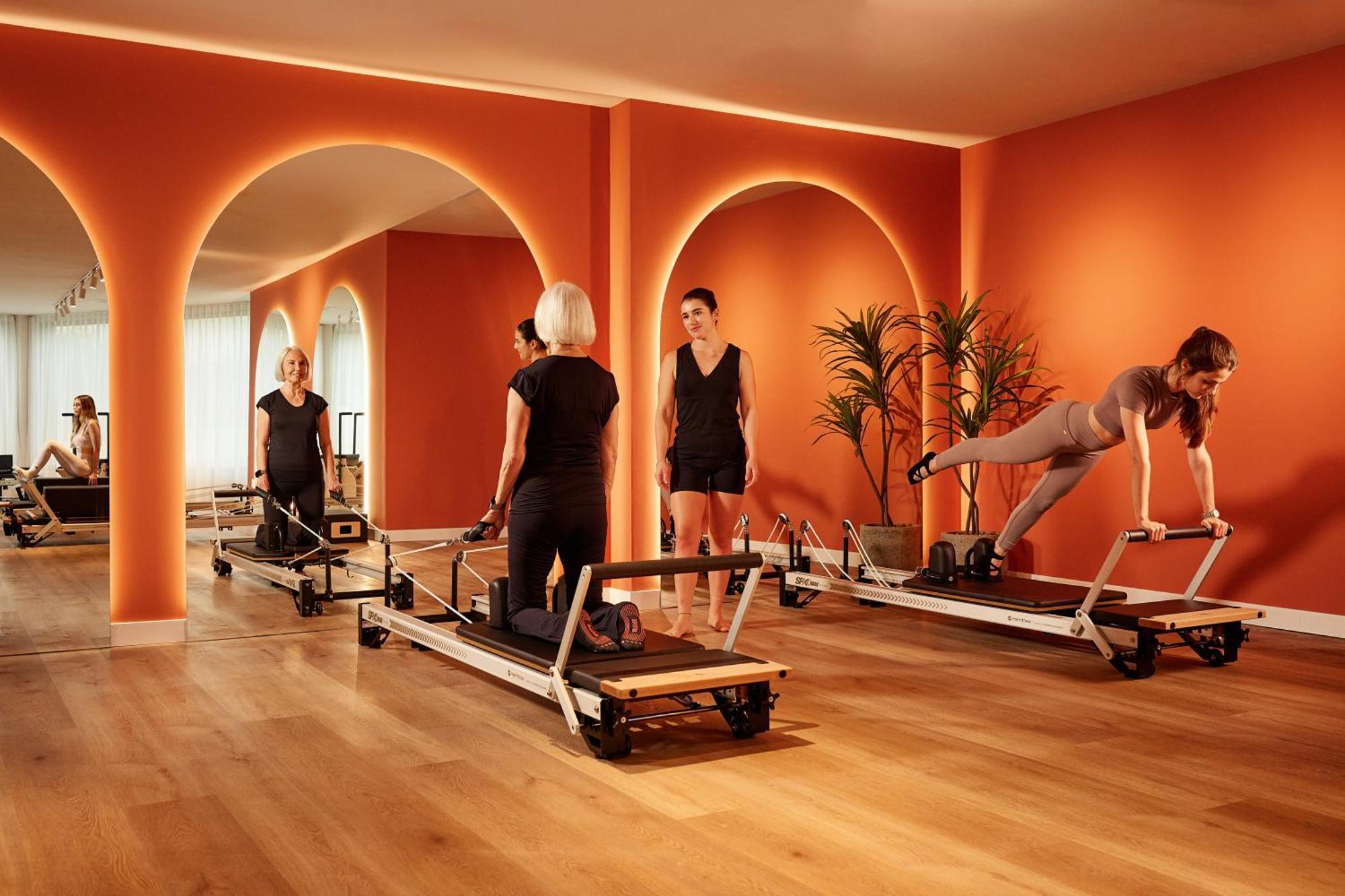 ホテル Calderona Wellness ベテラ エクステリア 写真