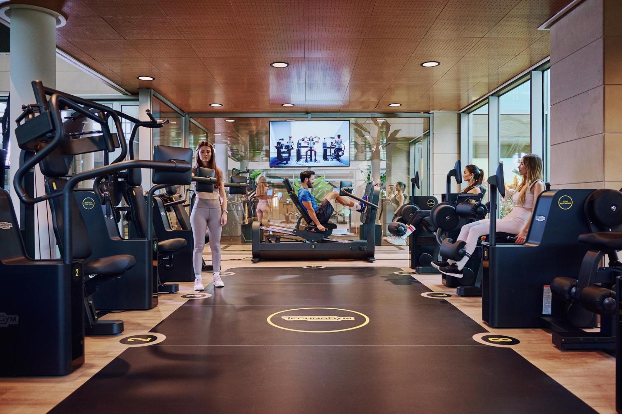 ホテル Calderona Wellness ベテラ エクステリア 写真